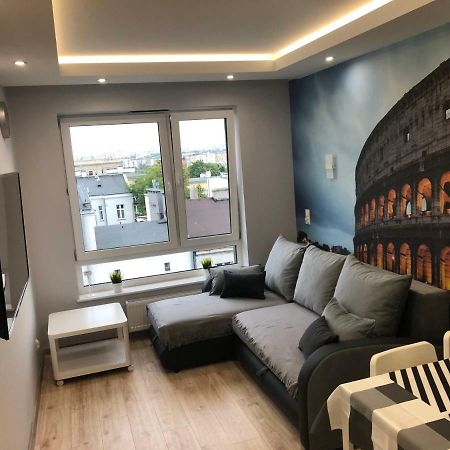 Klimatyzowany Apartament Roma Z Garazem Podziemnym Келце Екстериор снимка