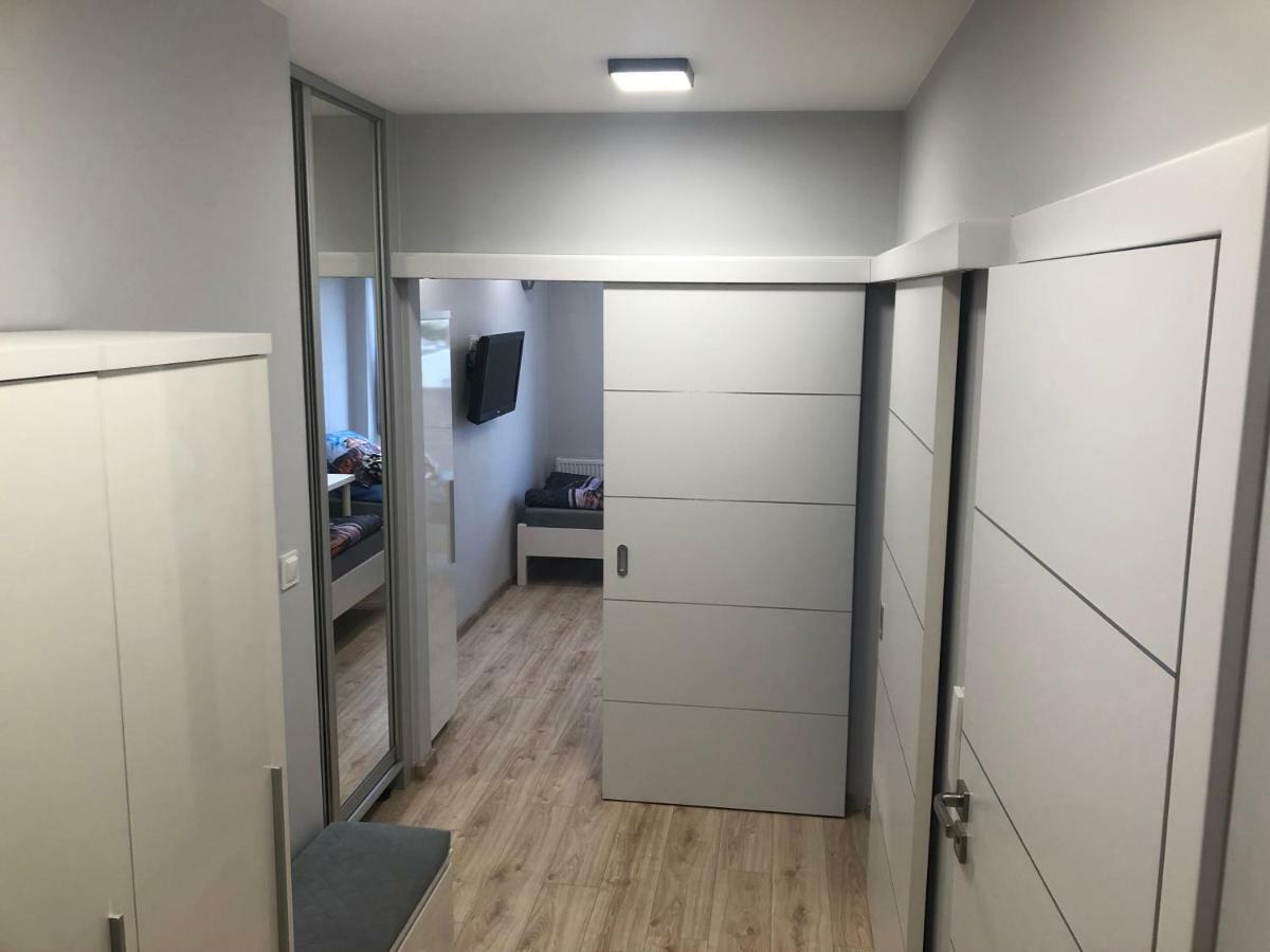 Klimatyzowany Apartament Roma Z Garazem Podziemnym Келце Екстериор снимка
