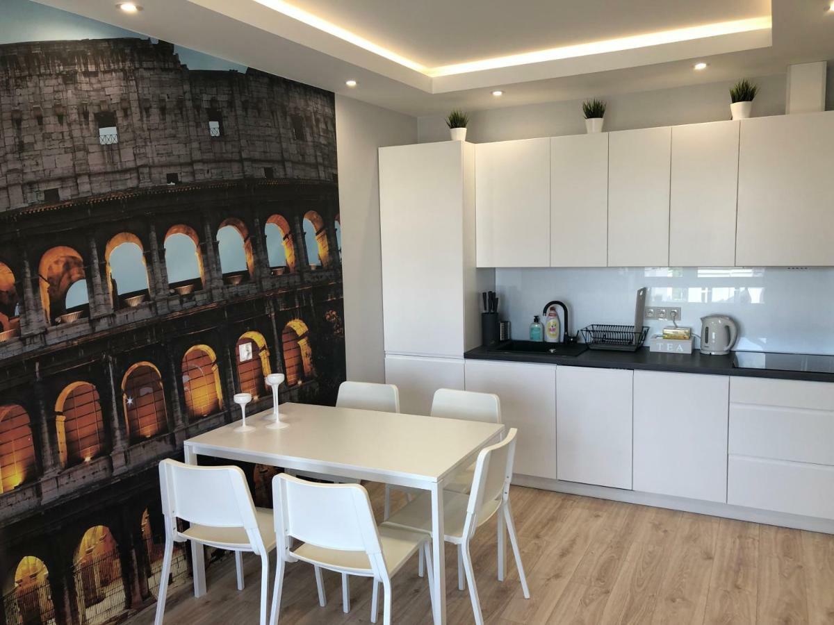 Klimatyzowany Apartament Roma Z Garazem Podziemnym Келце Екстериор снимка