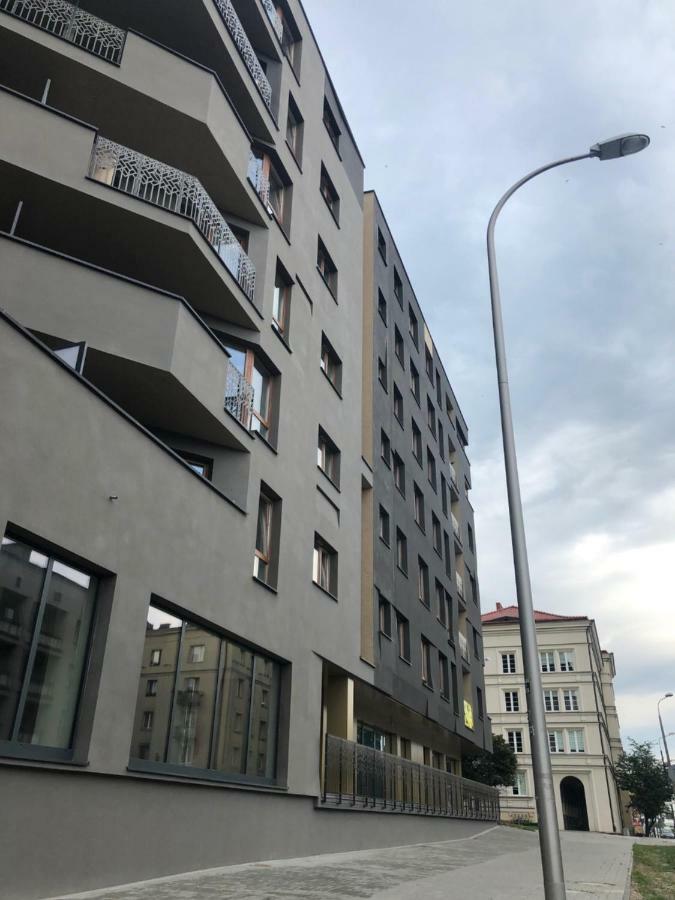 Klimatyzowany Apartament Roma Z Garazem Podziemnym Келце Екстериор снимка