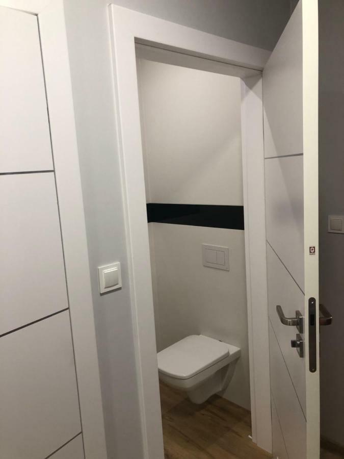 Klimatyzowany Apartament Roma Z Garazem Podziemnym Келце Екстериор снимка