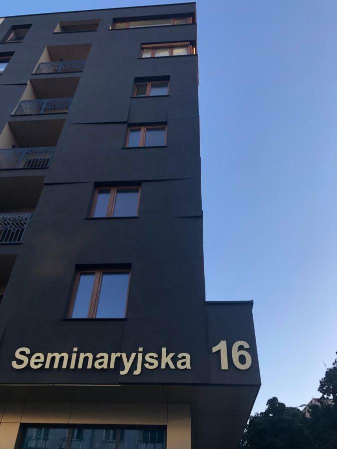 Klimatyzowany Apartament Roma Z Garazem Podziemnym Келце Екстериор снимка