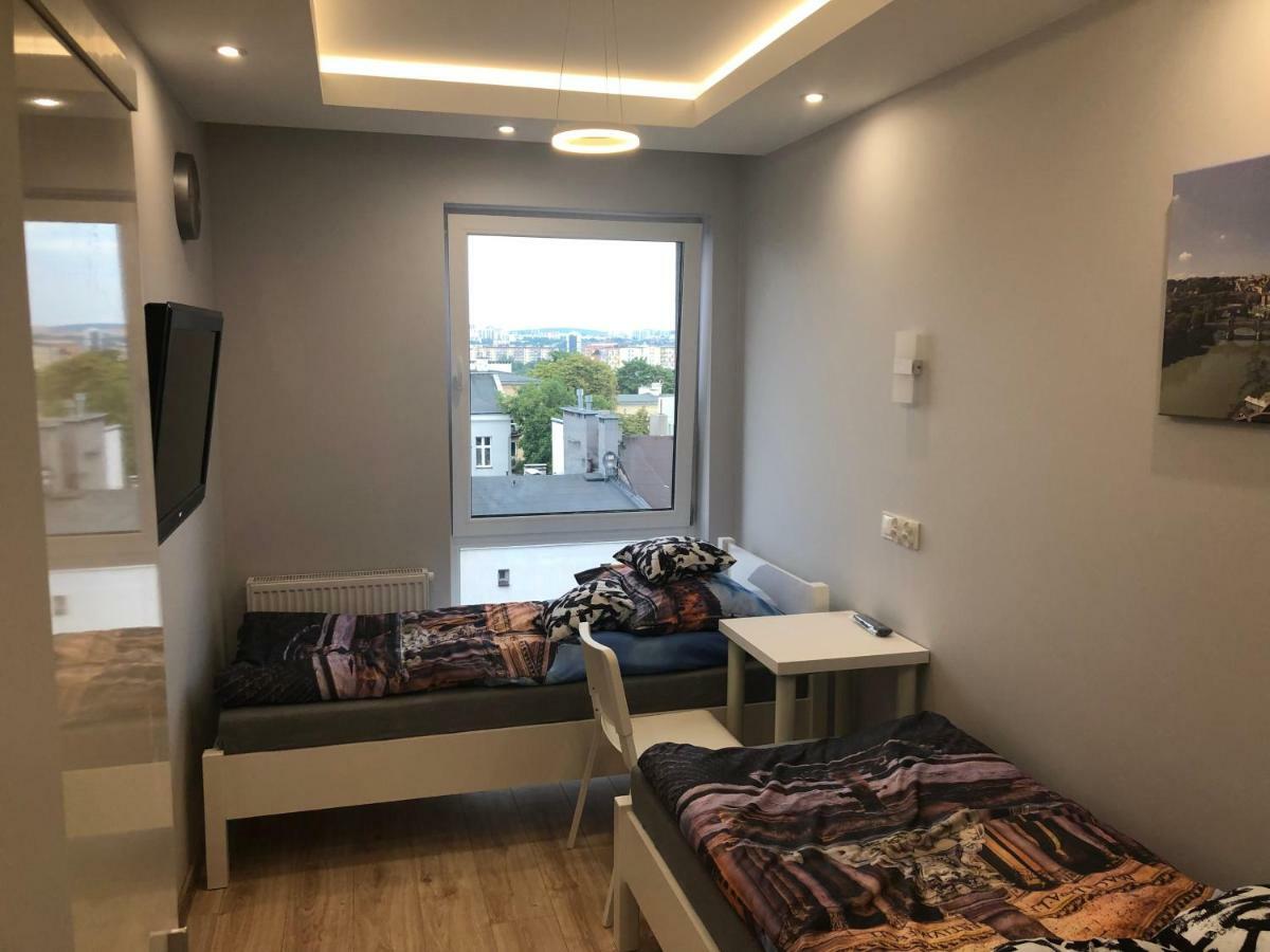 Klimatyzowany Apartament Roma Z Garazem Podziemnym Келце Екстериор снимка